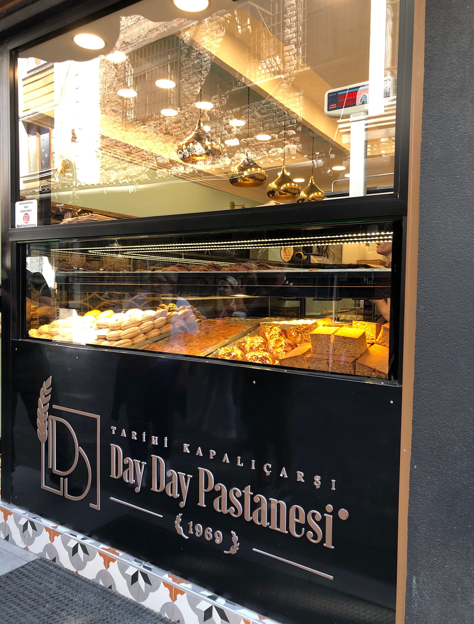 Day Day Pastanesi