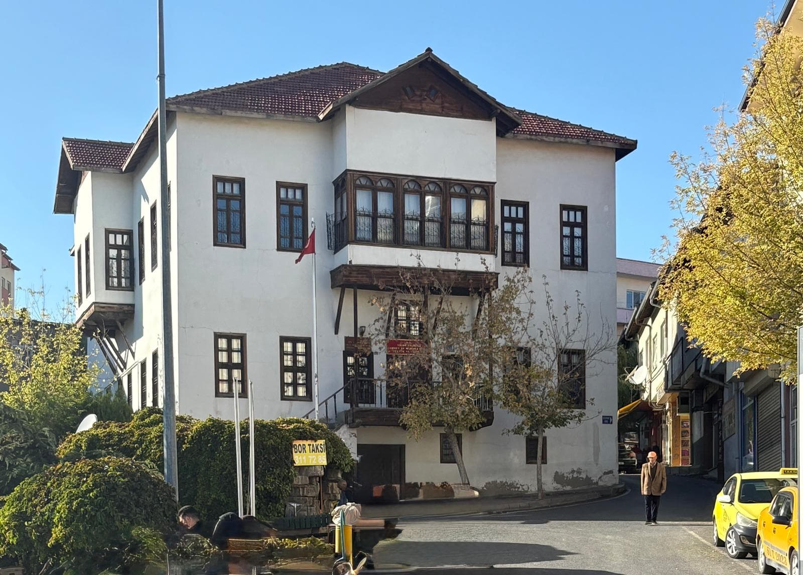 Bilginler Konağı