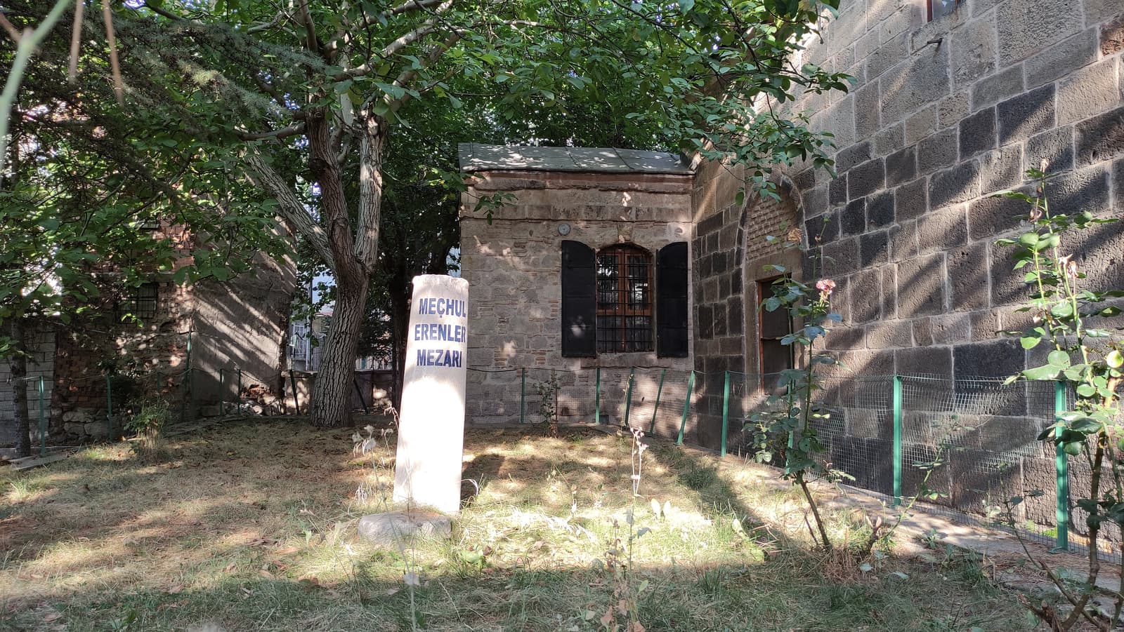 Yeni Cami Kütüphanesi, Afyonkarahisar
