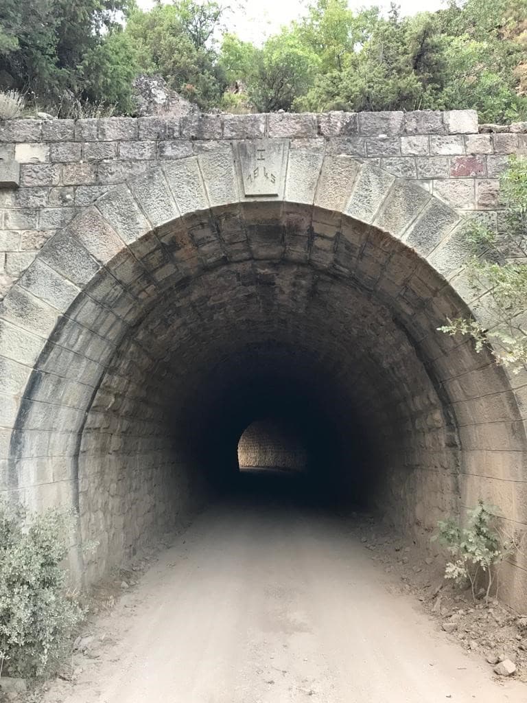 Takavil Demiryolu Tüneli