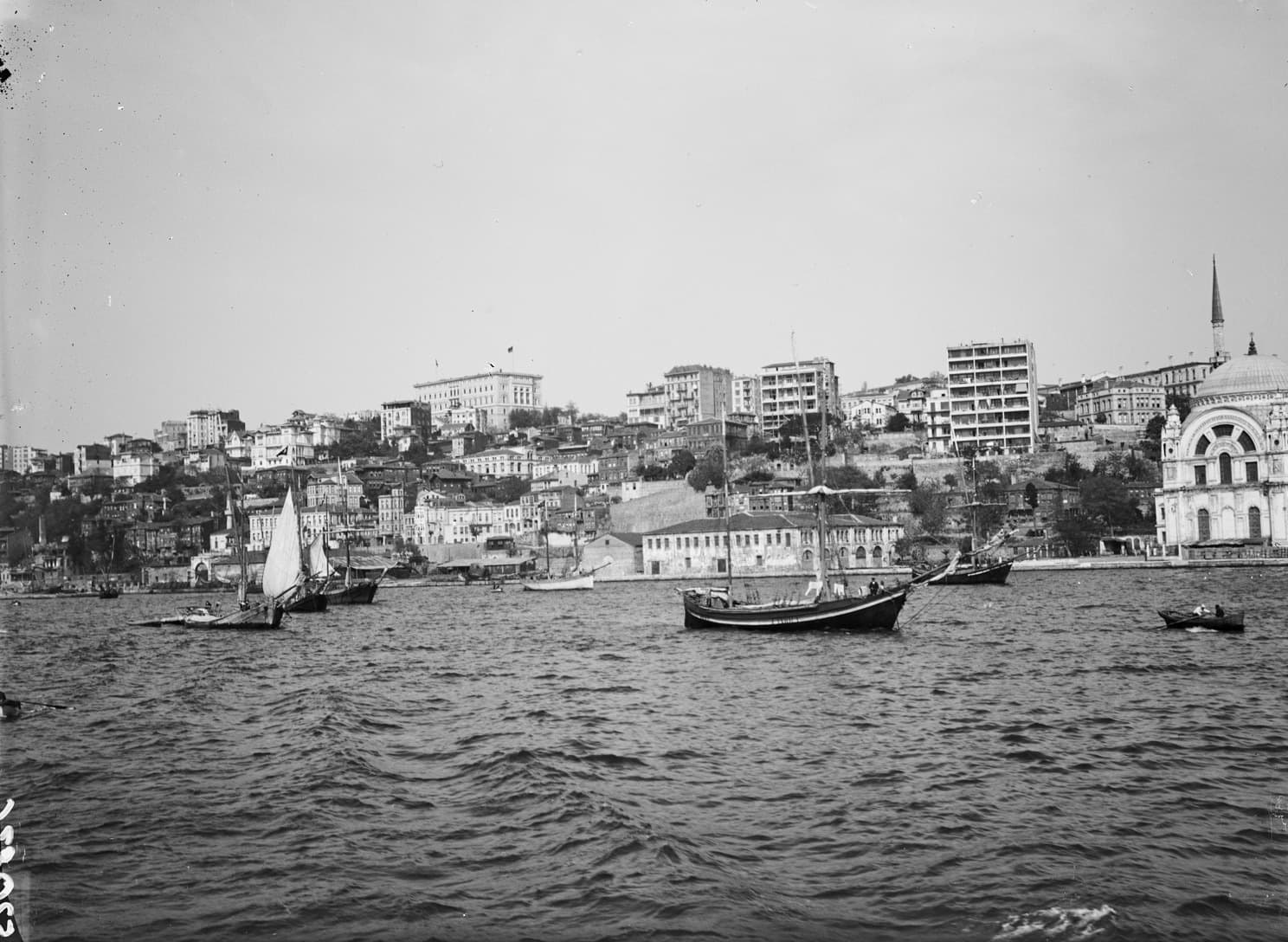 Dolmabahçe Sarayı Kayıkhanesi