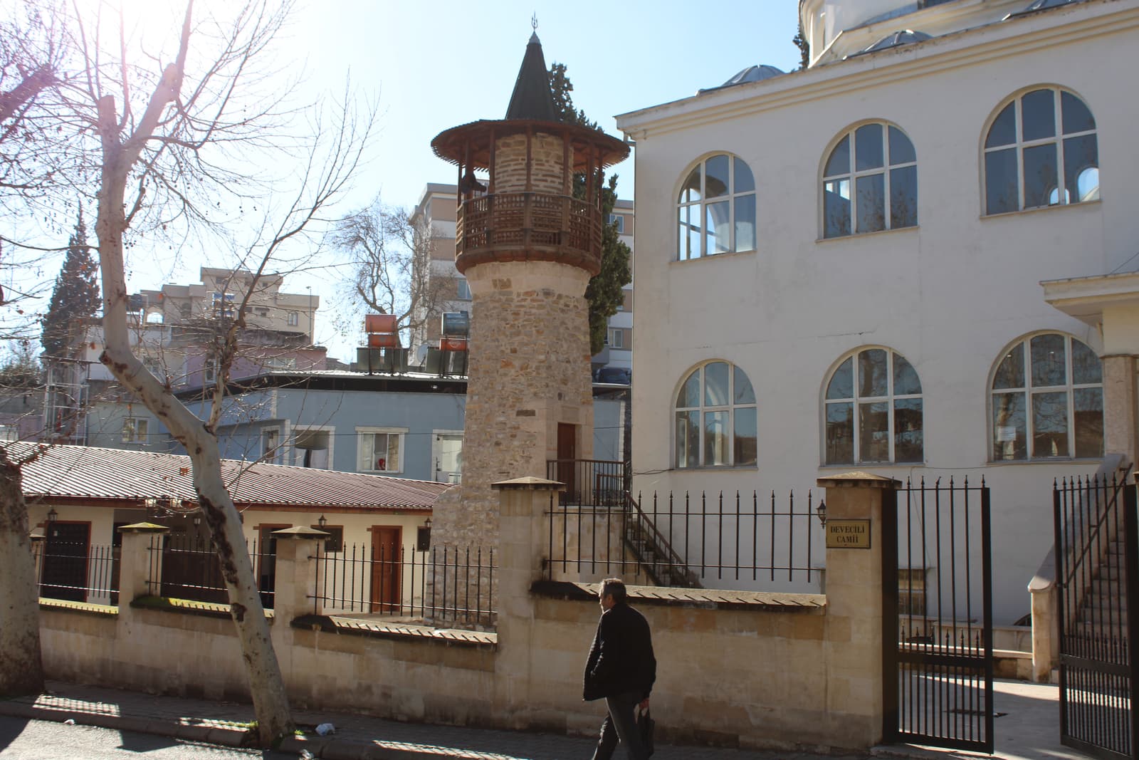 Devecili Camii