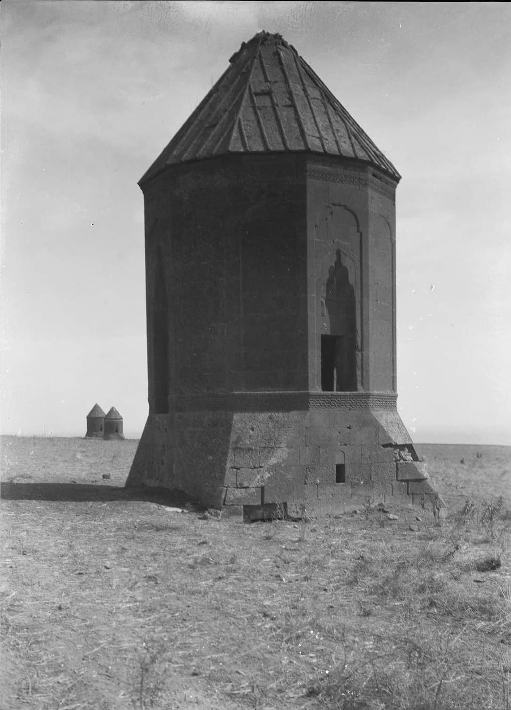 Keşiş Kümbeti