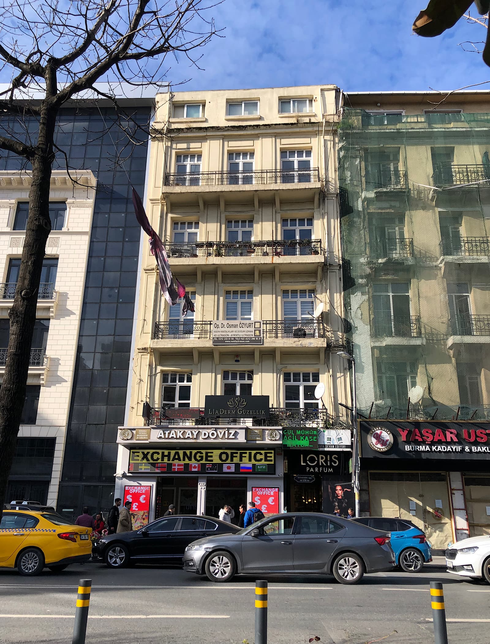 İstasyon Apartmanı