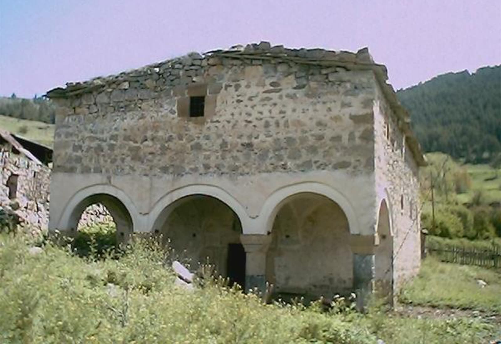 Demirkaynak Köyü Kilisesi
