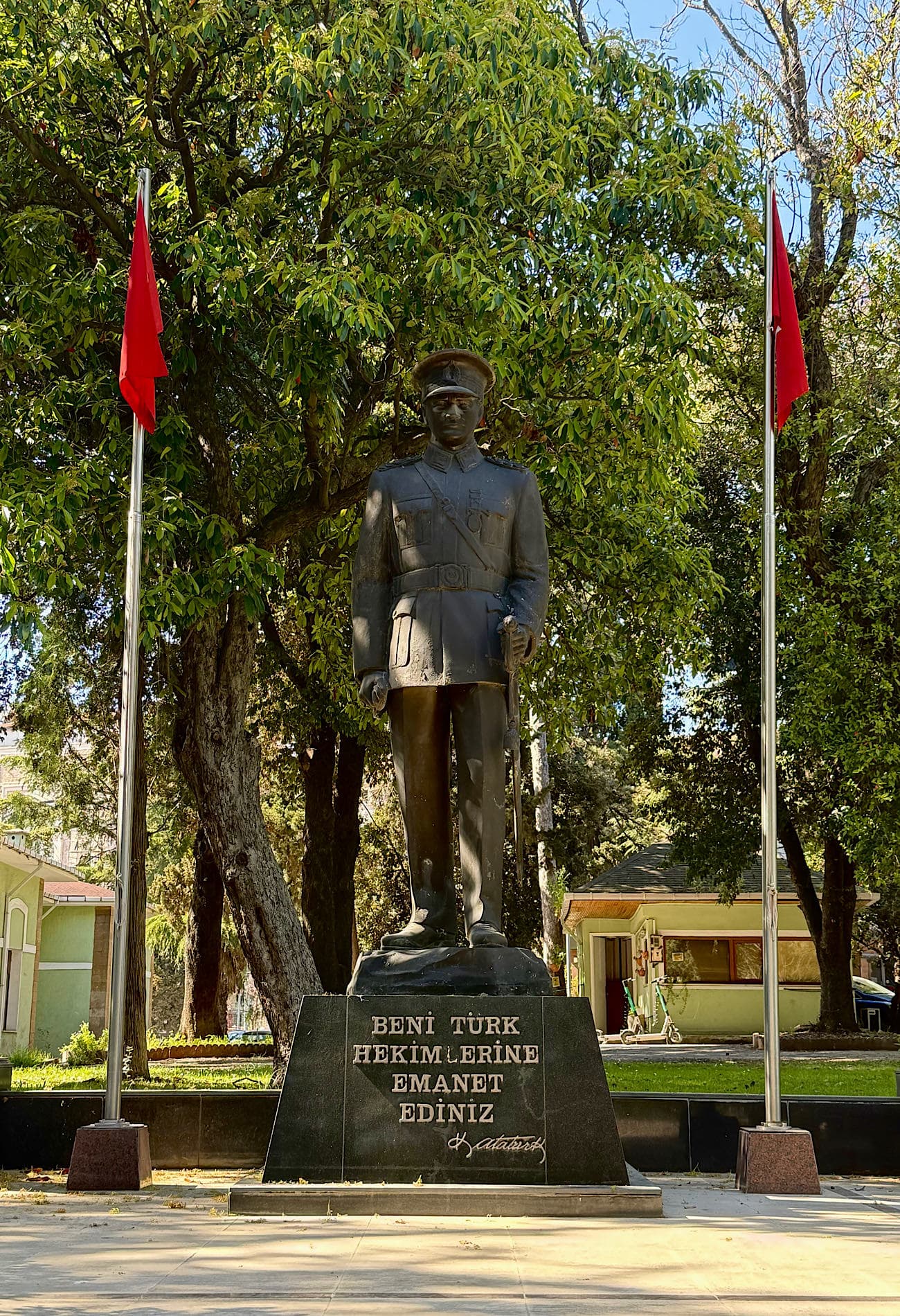 Atatürk Heykeli, Selimiye
