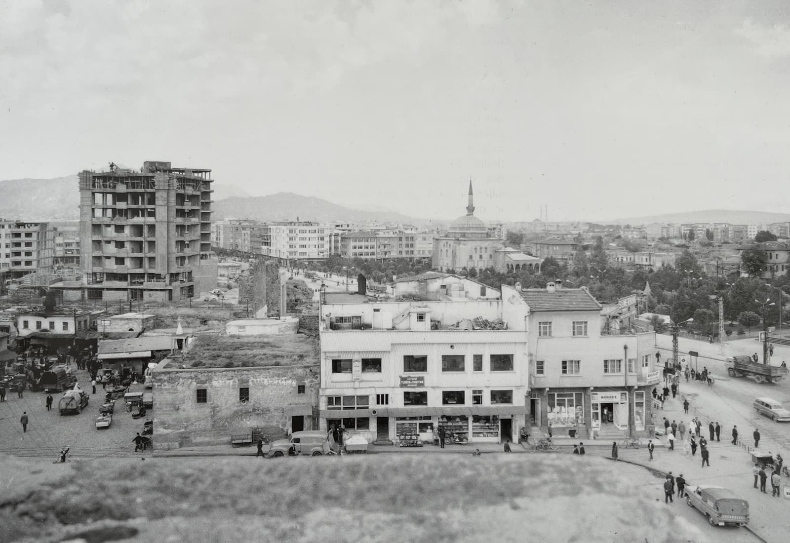 İki Kapılı Cami