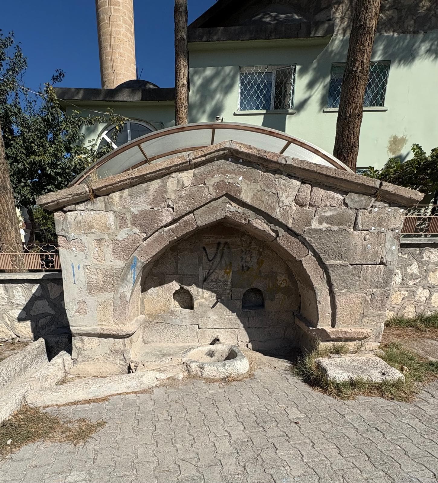 Uras Çeşmesi