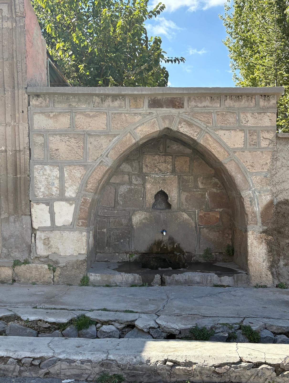 Dambulca Çeşmesi