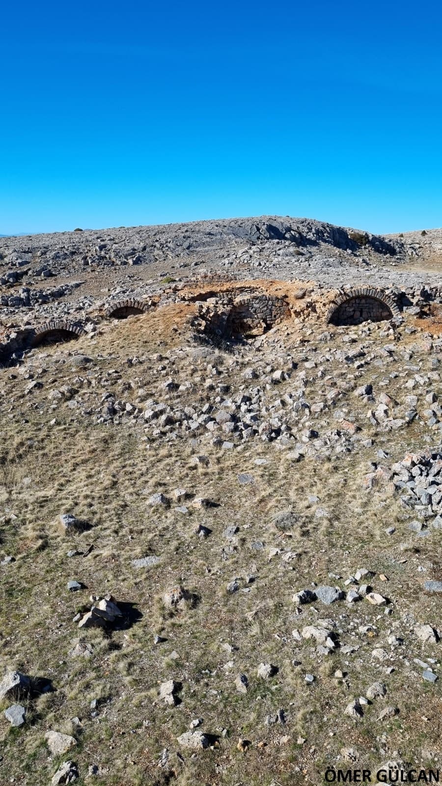Loras Dağı Manastırı