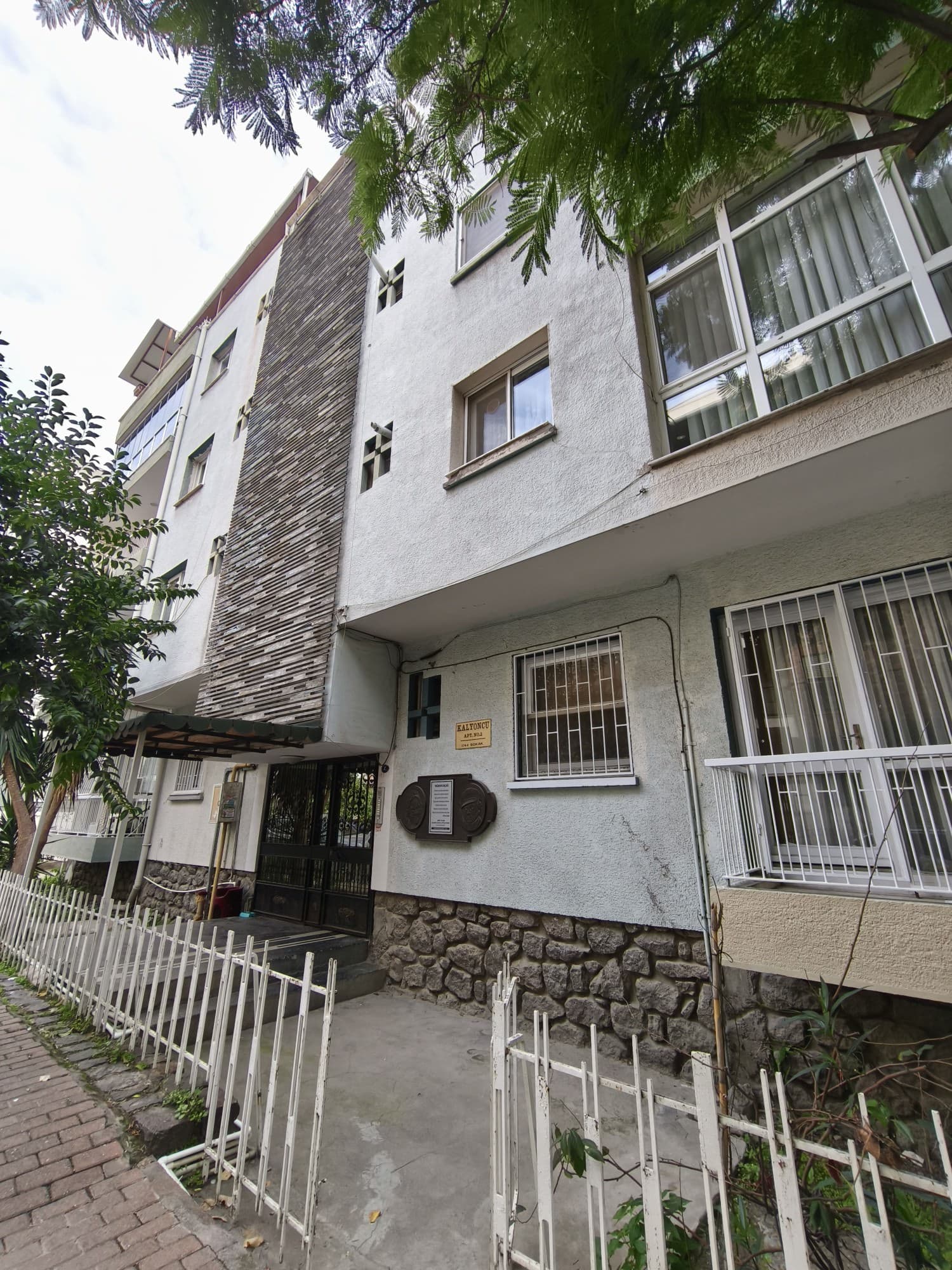 Attila İlhan’ın Yaşadığı Ev