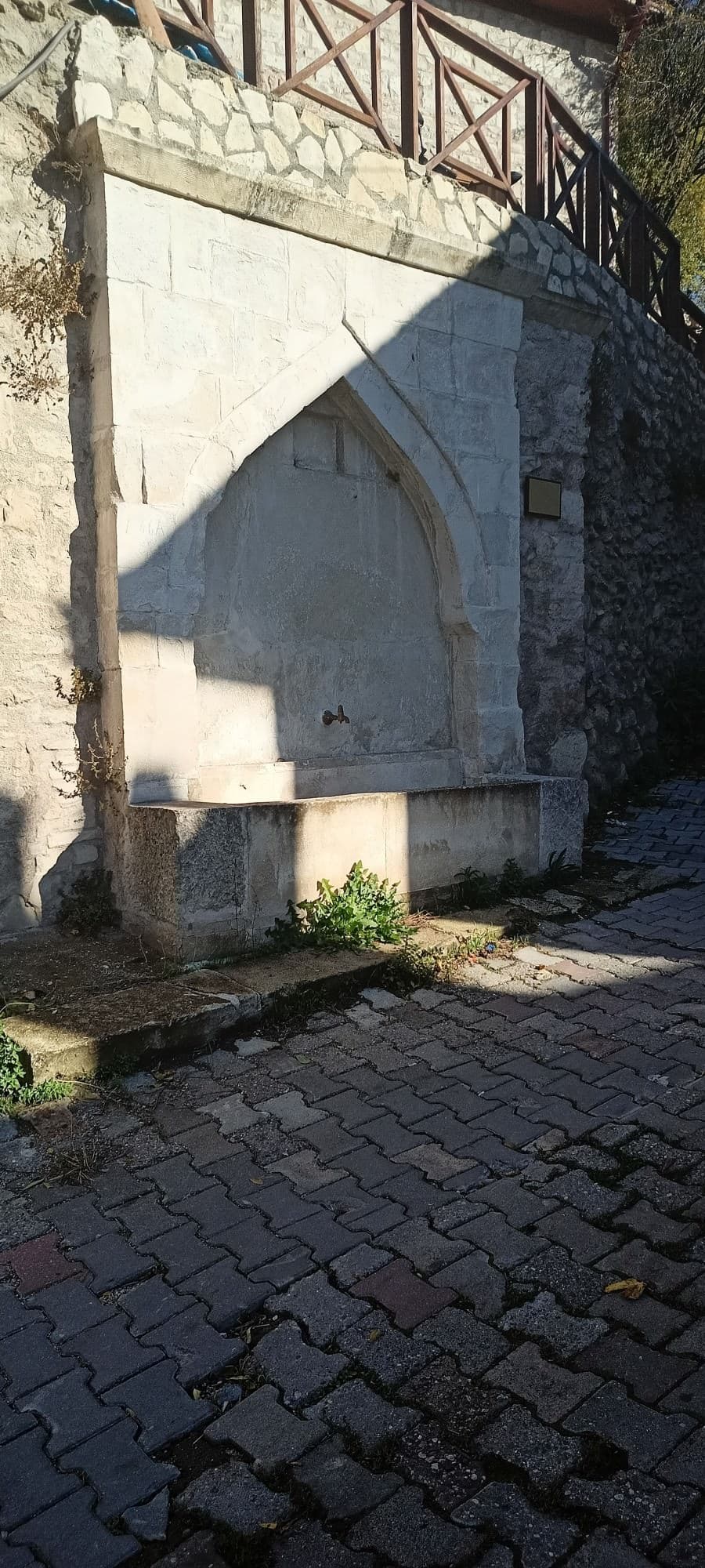 Kütükçü Sokak Çeşmesi