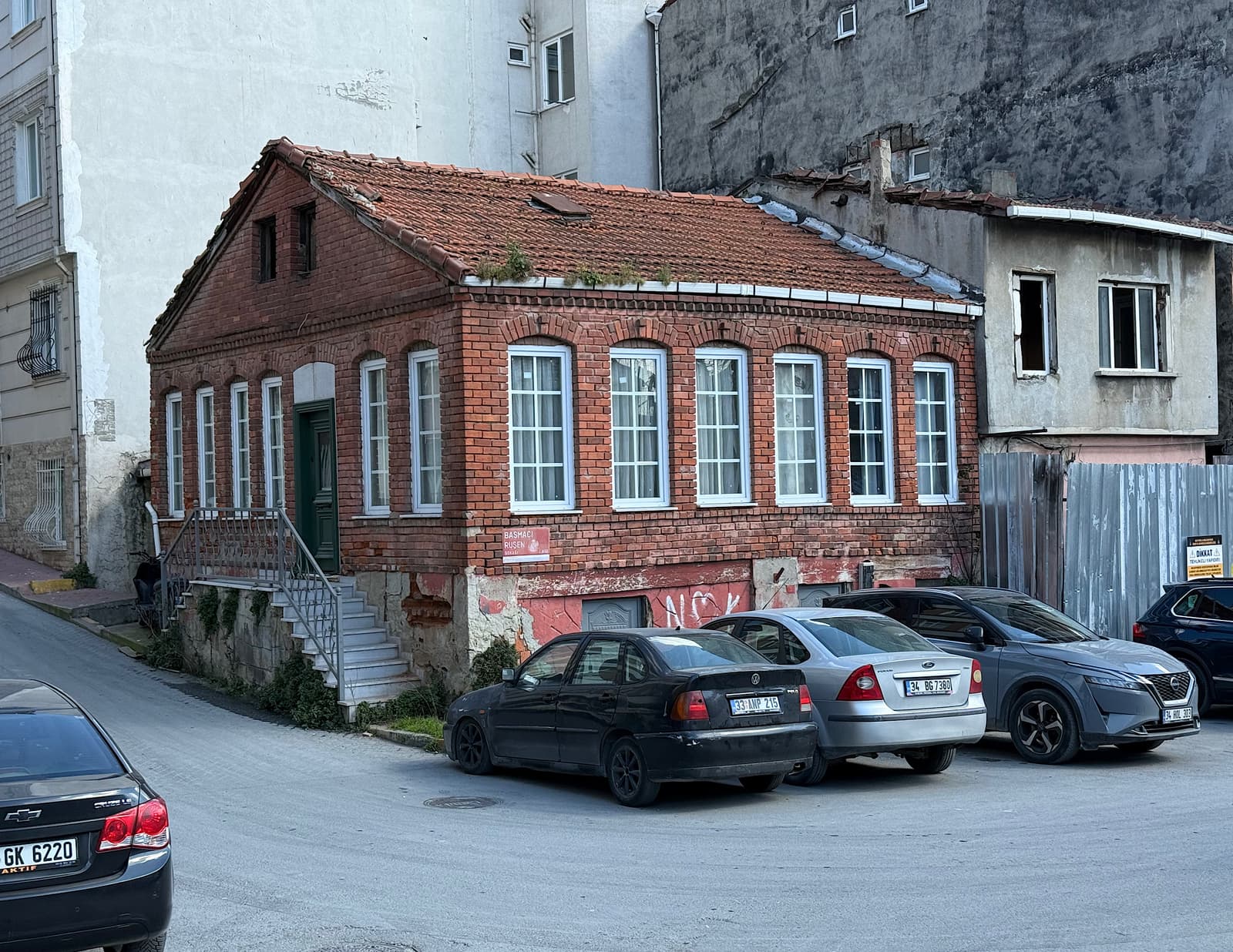 Yahudhane — Keçecipiri, Basmacı Ruşen, 1