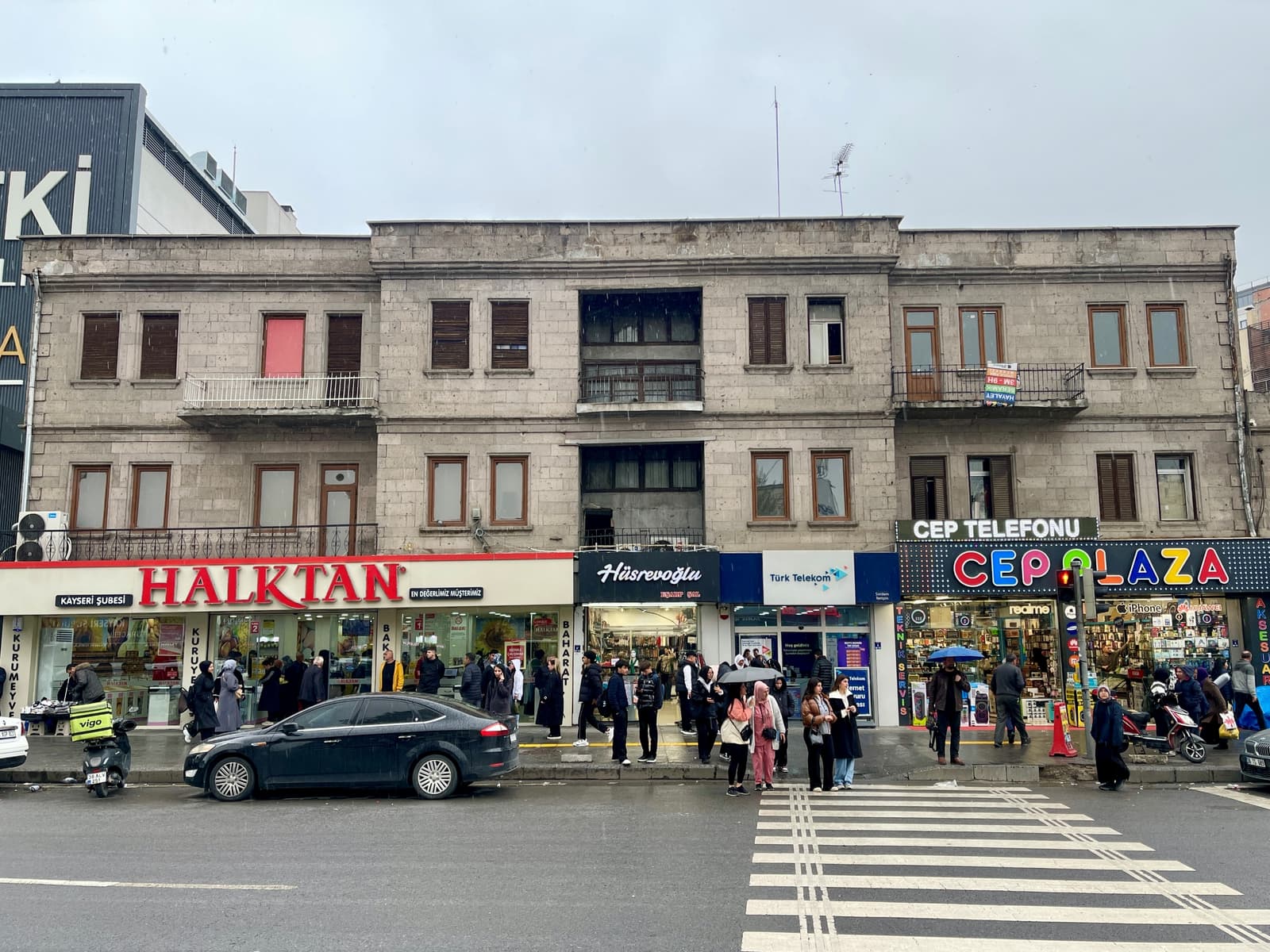 Apartman — Cumhuriyet, İnönü Bulvarı, 8