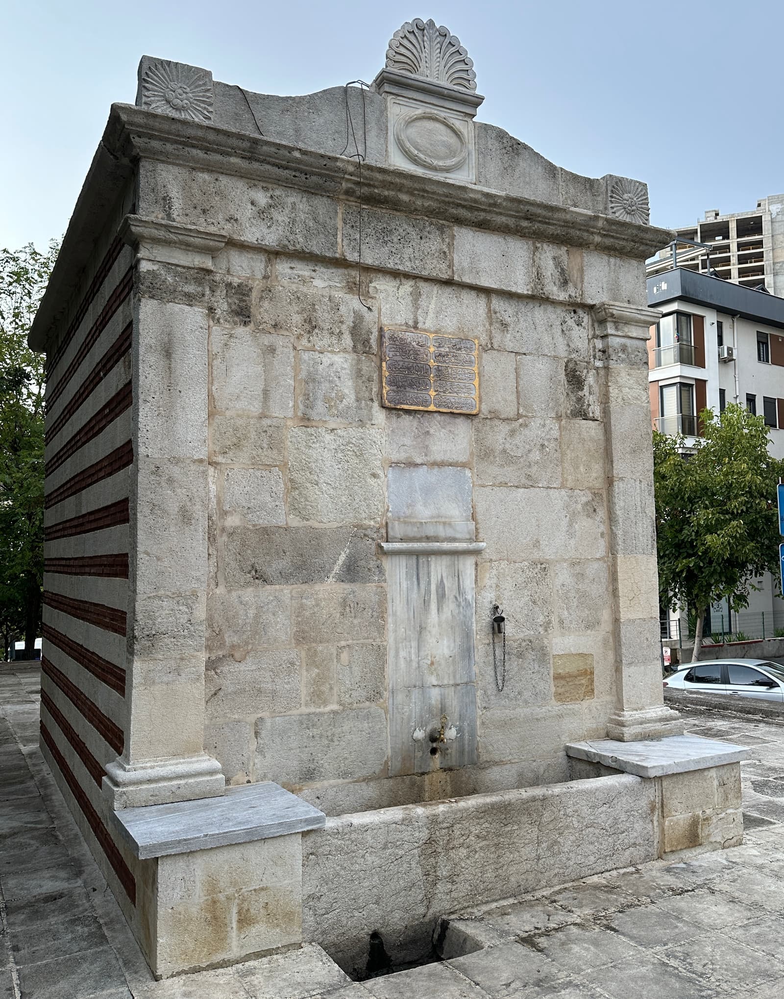 Baba-Oğul Çeşmesi