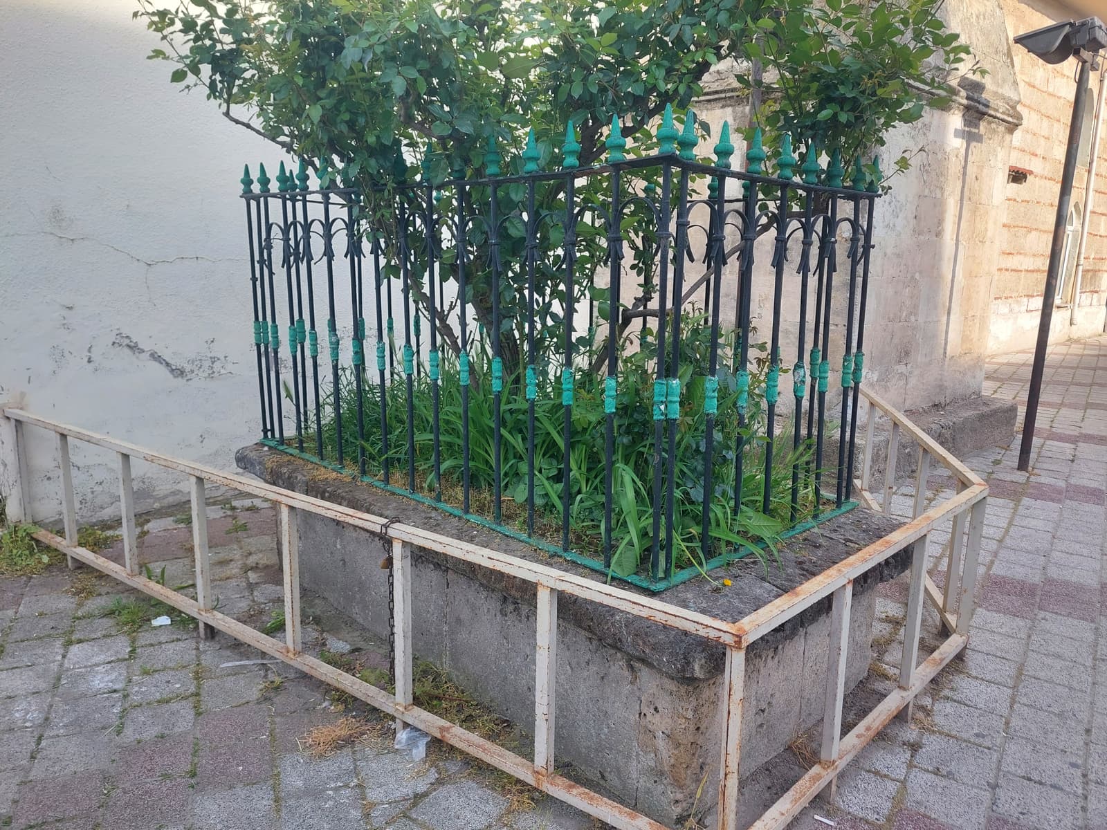 Ahmet Dede Mezarı (Babaeski)