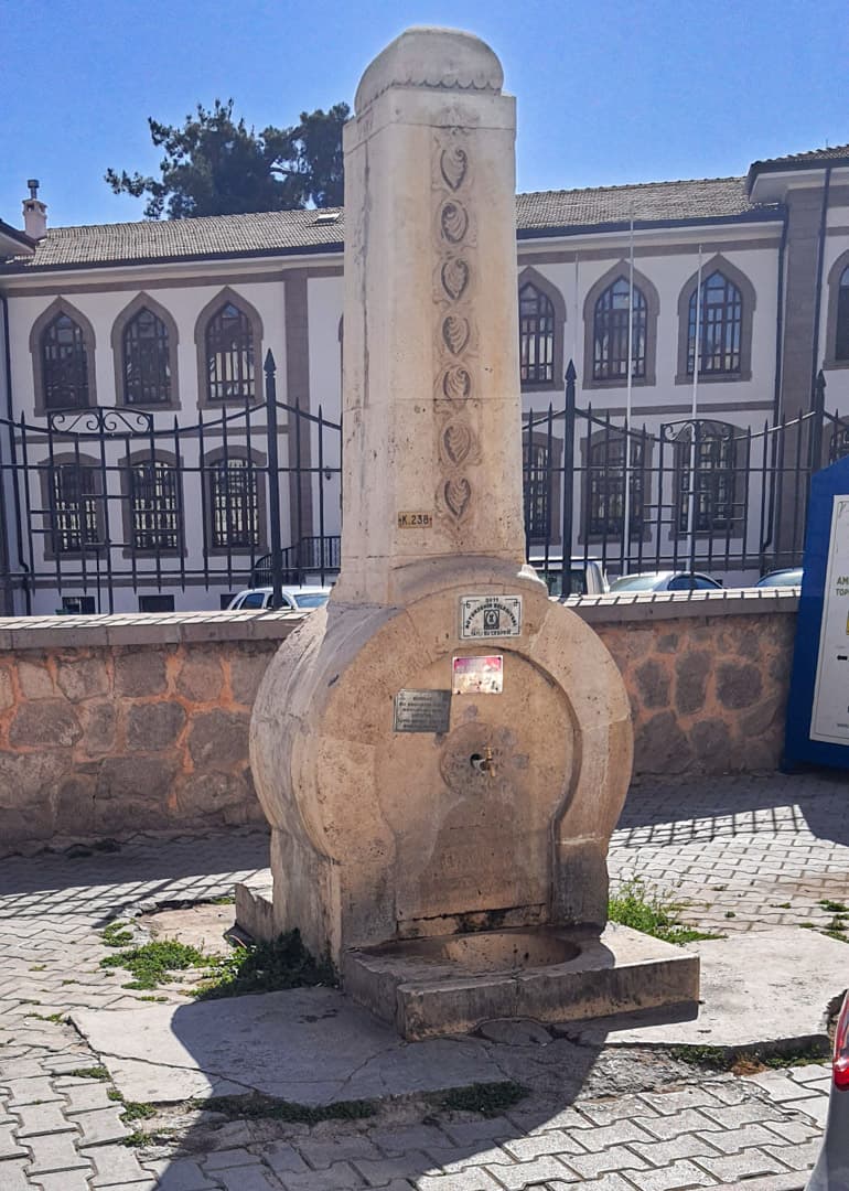 Gazi Mustafa Kemal İlkokulu Çeşmesi