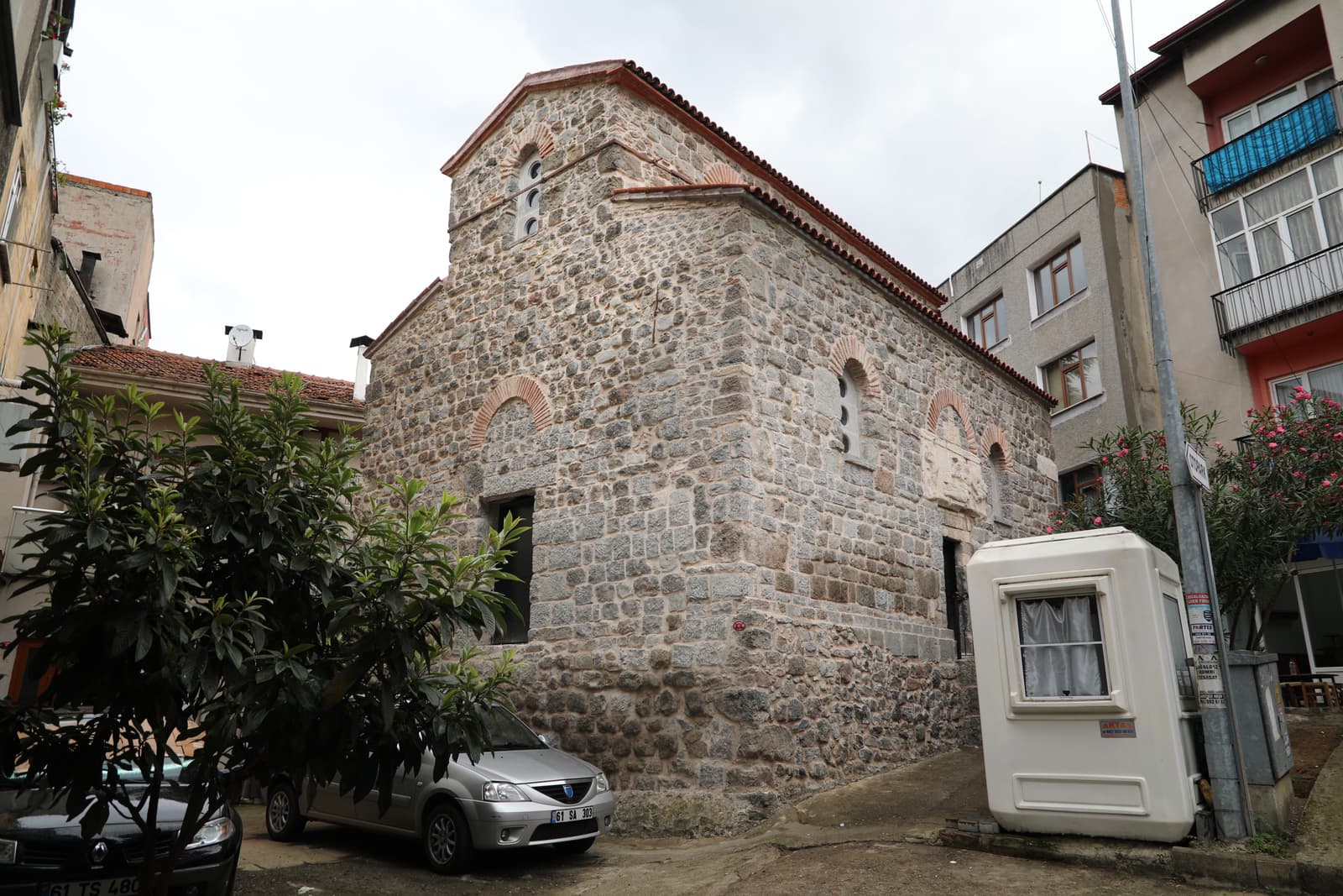 Küçük Ayvasıl Kilisesi